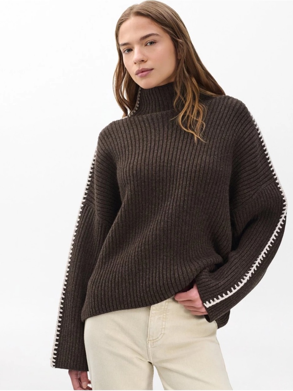 rag & bone Dark Brown Ribbed Turtleneck Sweater with White Trim